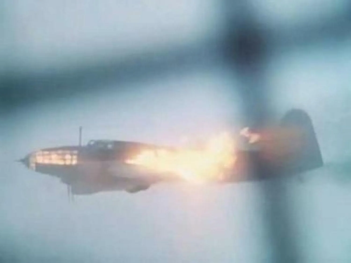 В сценах атаки на "Звезду Смерти" я вспоминал вот это...