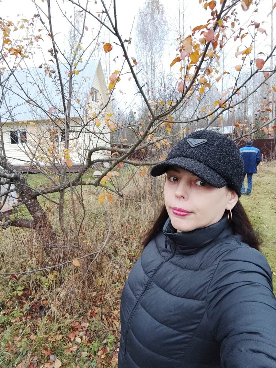 Всем привет 💖 Грустно и погода плачет вместе со мной. На улице целый день дождь 