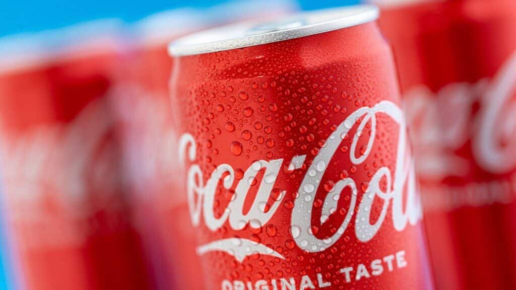    Инвесторы начинают задумываться, как долго Coca-Cola сможет повышать цены / Фото: Shutterstock