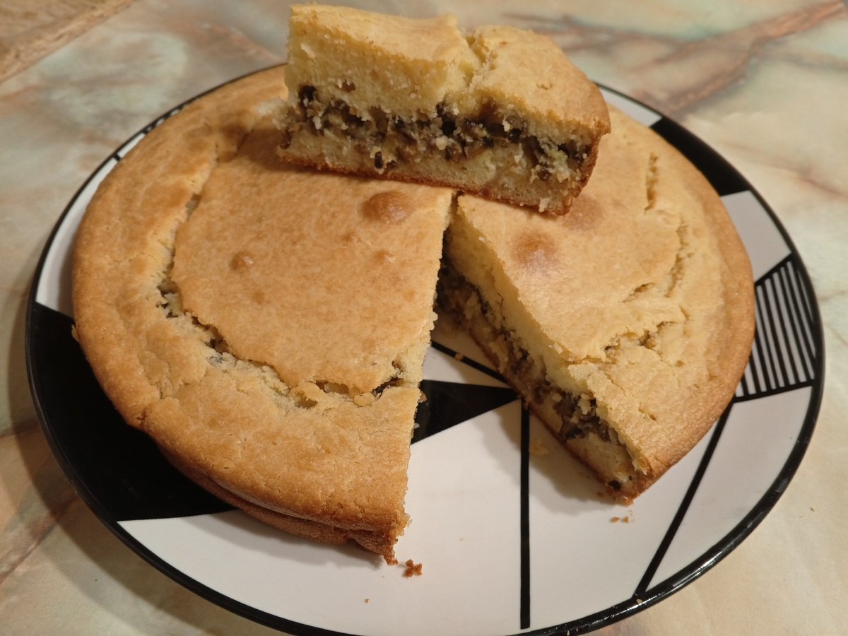 Заливной пирог с грибами