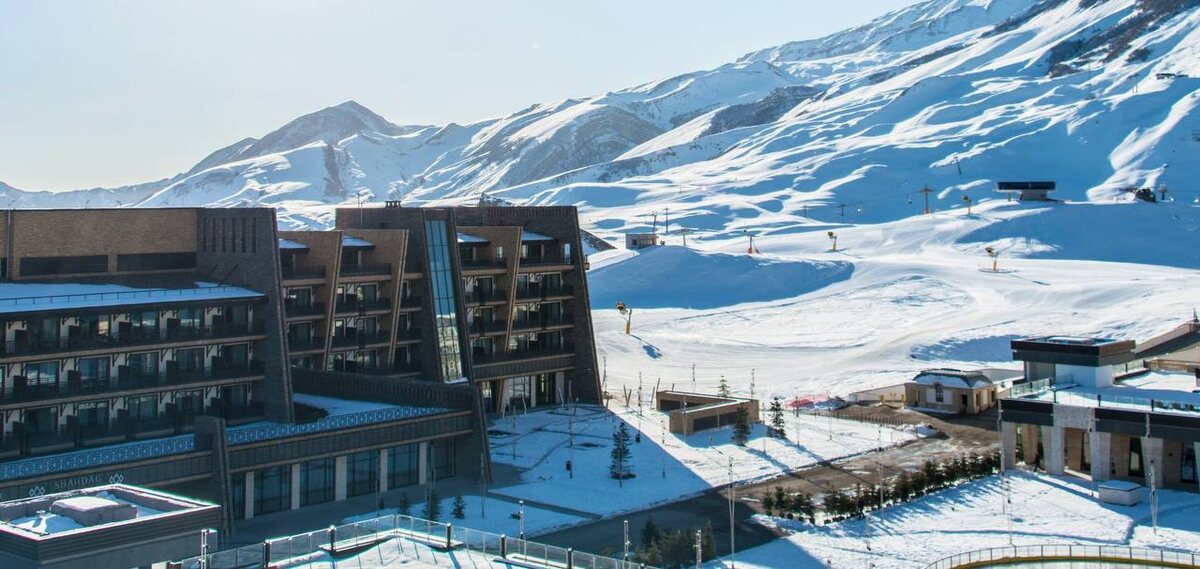 Шахдаг, отель на фото Shahdag Hotel & Spa 4*