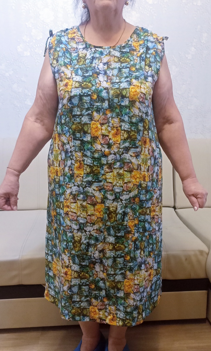 Платье получилось лёгкое, ловкое и село хорошо. 