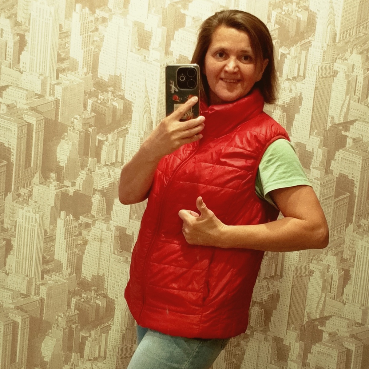 Это я сейчас. Листайте вправо