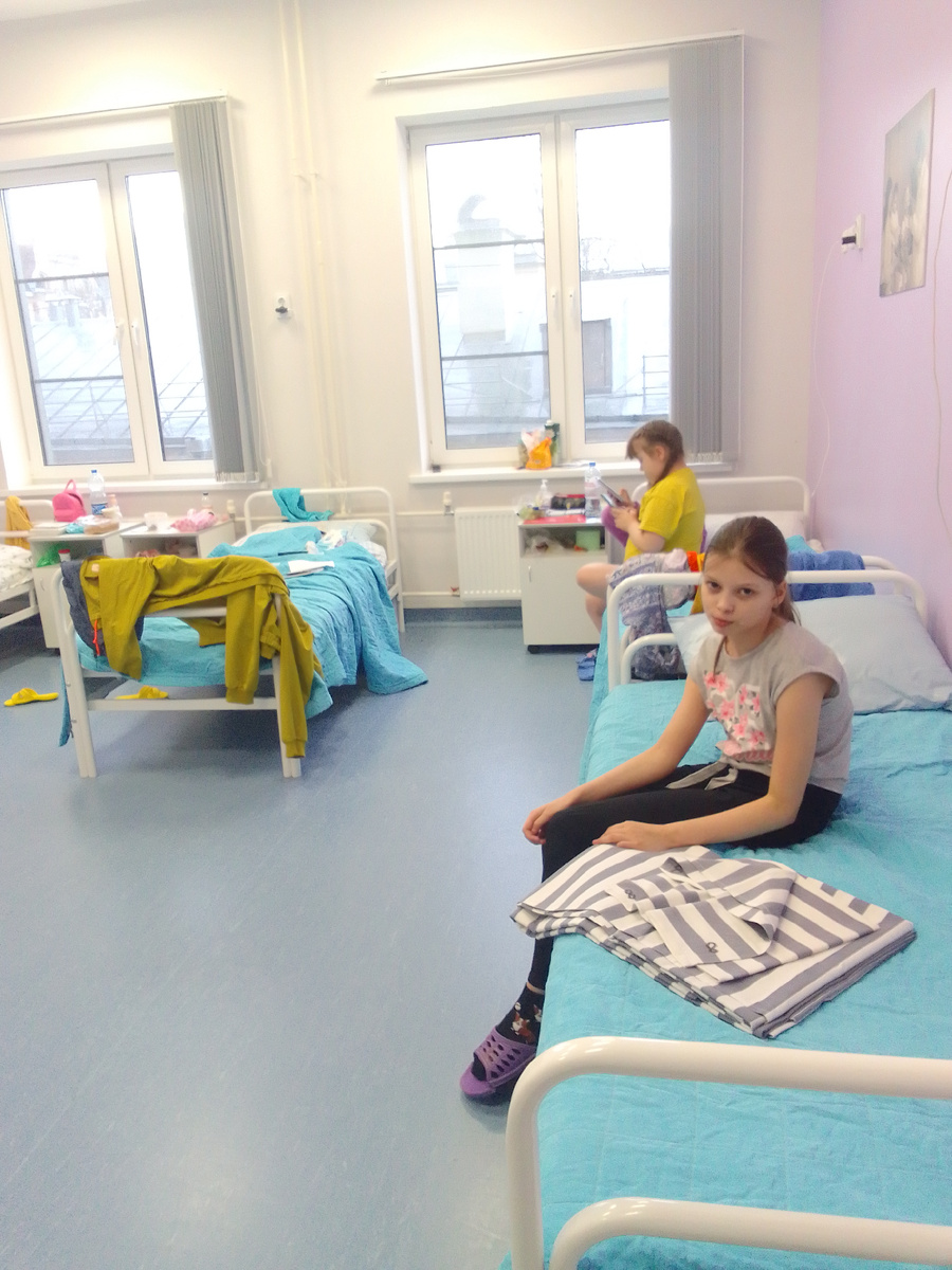 Здесь Саня лежит с пиелонефритом в больнице на Васильевском острове. 2023г. Отличная больница, всё новое и чистое