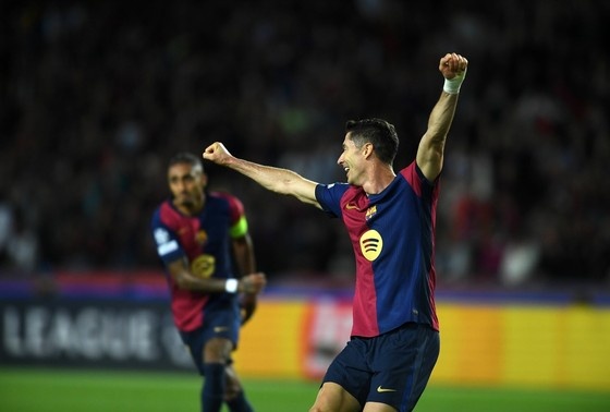    Нападающий «Барселоны» Роберт Левандовский