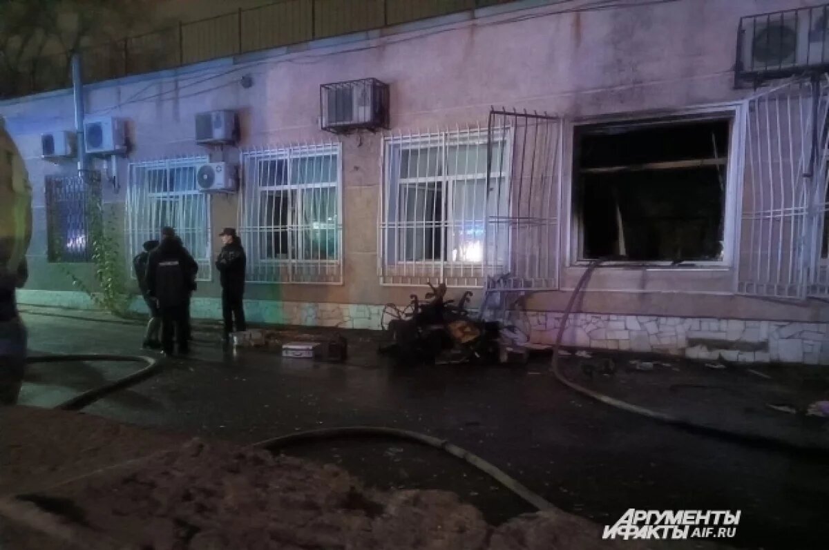    Один из кабинетов реготделения «Единой России» в Перми выгорел полностью