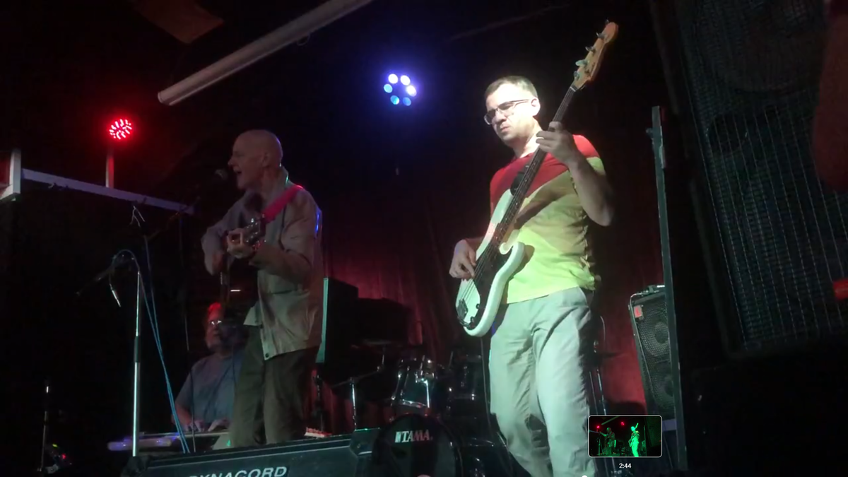 Группа КОНТОРА КУКА. Фестиваль "Обратная перспектива". 3 октября 2024, Москва, клуб «Алиби». Скриншот из видео Сергея Гуняева