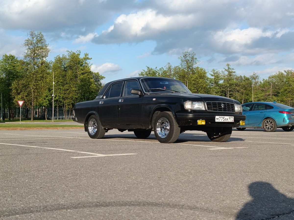 Рис. 1. Автомобиль ГАЗ-31029 «Волга» заказчика