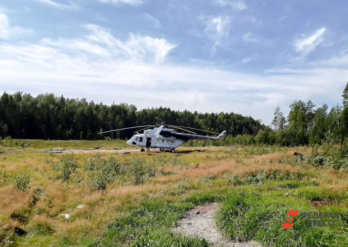 Вертолет ми 6 лежит в болоте. Ми 26 в болоте. Вертолет ми 6 в тарко сале в болоте. Вертолет ми-6 в тарко-сале. Где упал ми 6.