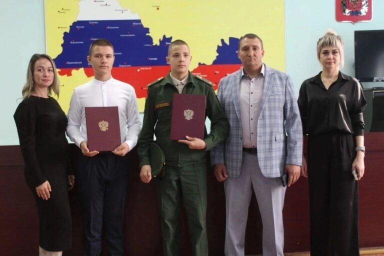    Помогли выбраться из зоны затопления. Школьников из Сорочинска наградят в Совете Федерации Кристина Просвиркина