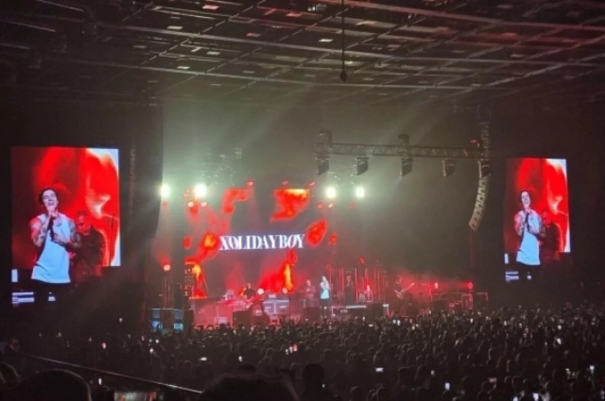    Xolidayboy зажёг сердца фанатов из Новосибирска на своём концерте