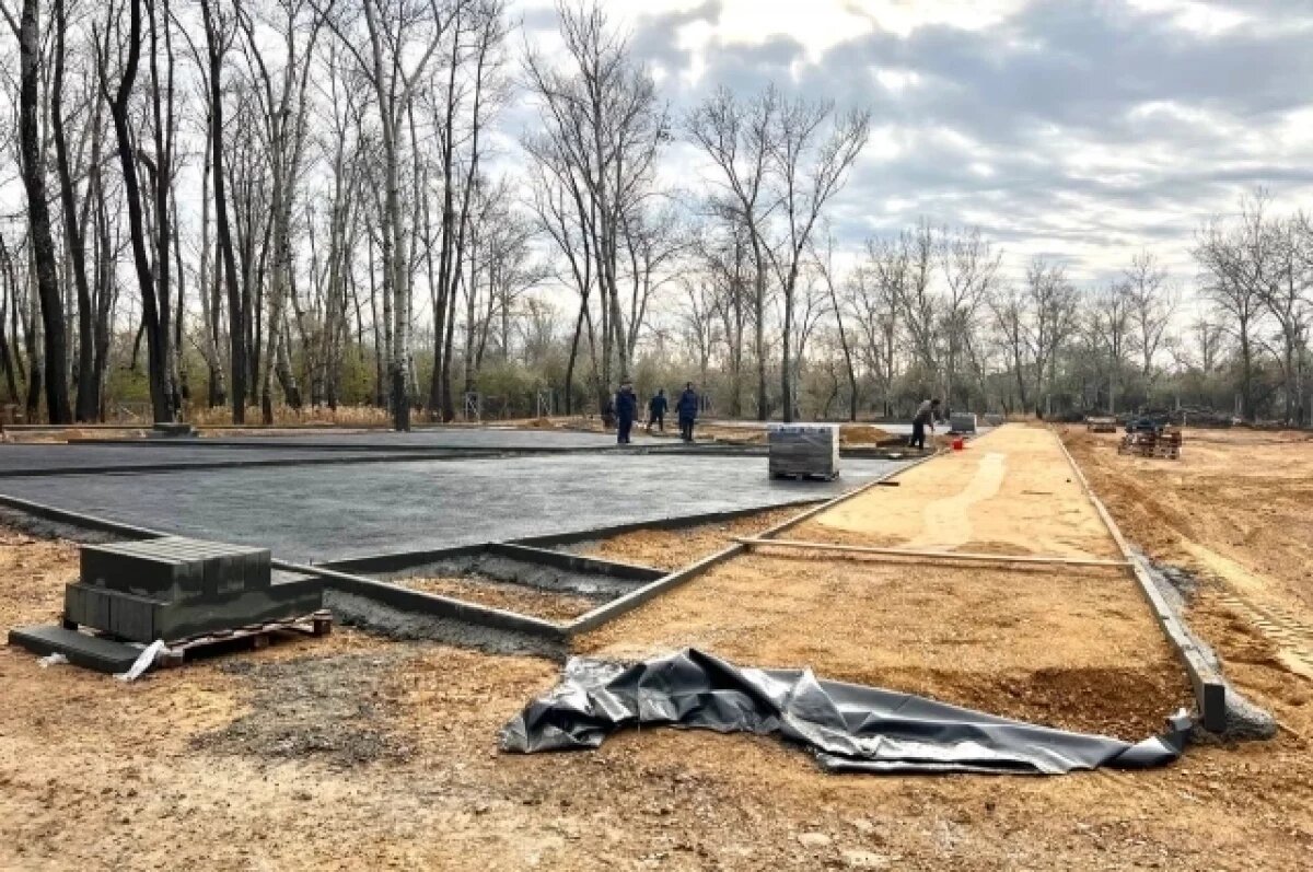    В Рубцовске делегация Минстроя и прокуратуры проверяет парк-набережную