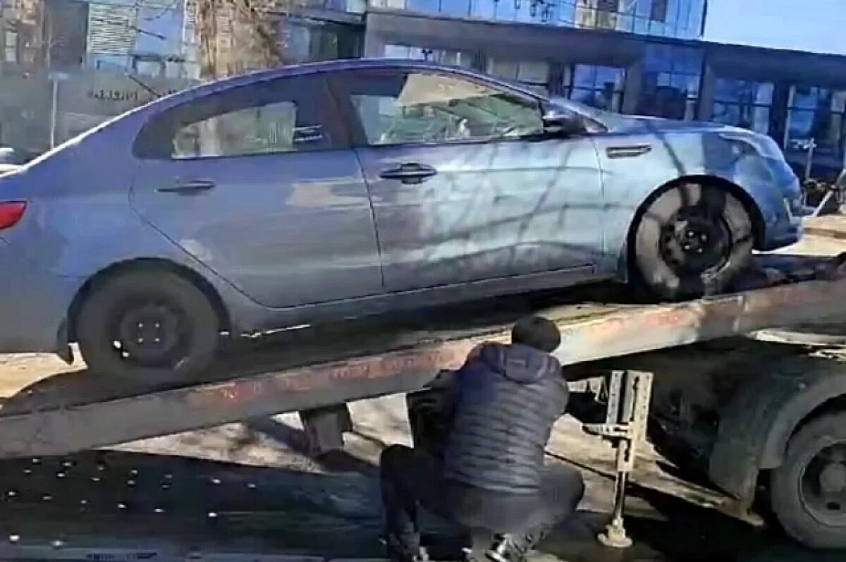    У жительницы Екатеринбурга арестовали иномарку за 81 штраф