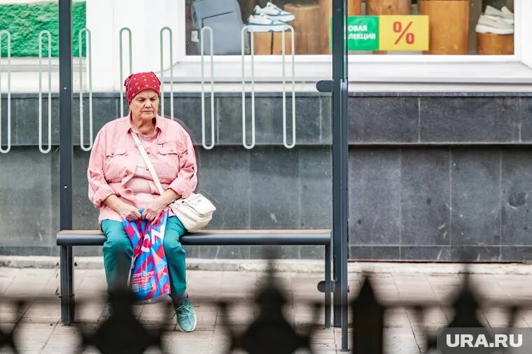 С 1 января 2025 года страховые пенсии вырастут на 7,3%. Фото: Руслан Яроцкий © URA.RU