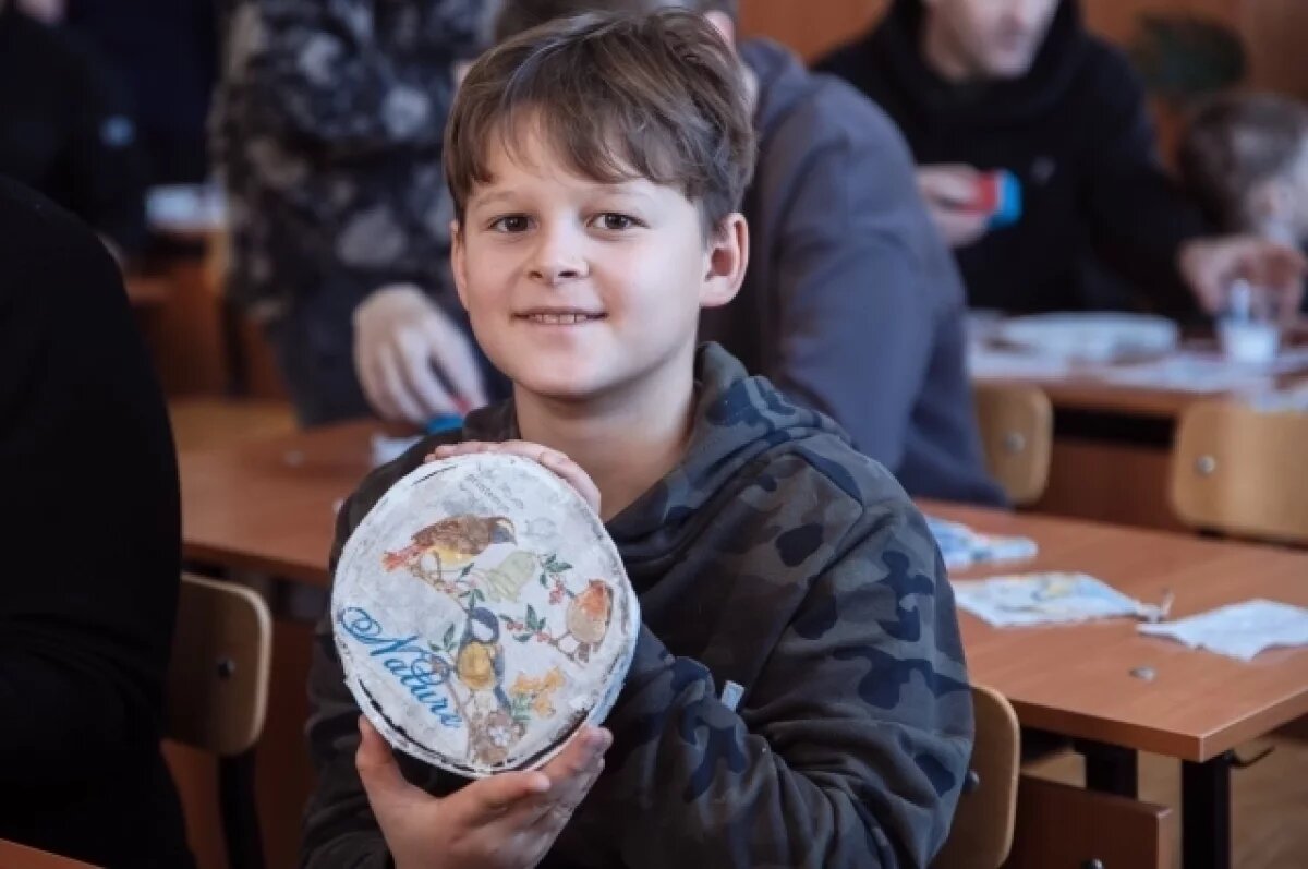    Волонтёры «Газпромнефть-СМ» провели акцию для детей в природном парке Омска