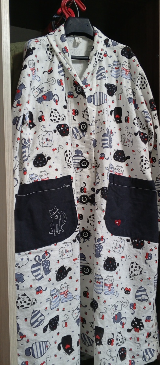 Влюблённые то ли в кошек, то ли в мышек.