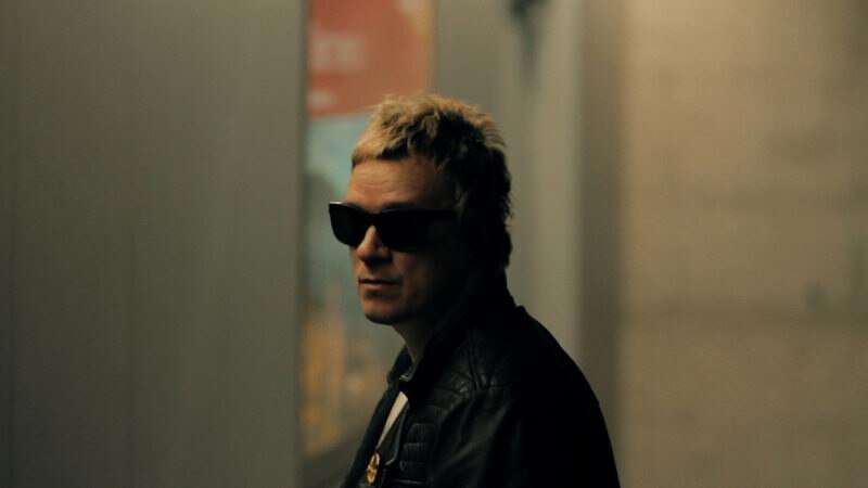 Лиам Пол Пэрис Хоулетт (род. 21 августа 1971 года) — создатель и участник английской электронной группы The Prodigy, а также ди-джей и музыкальный продюсер.