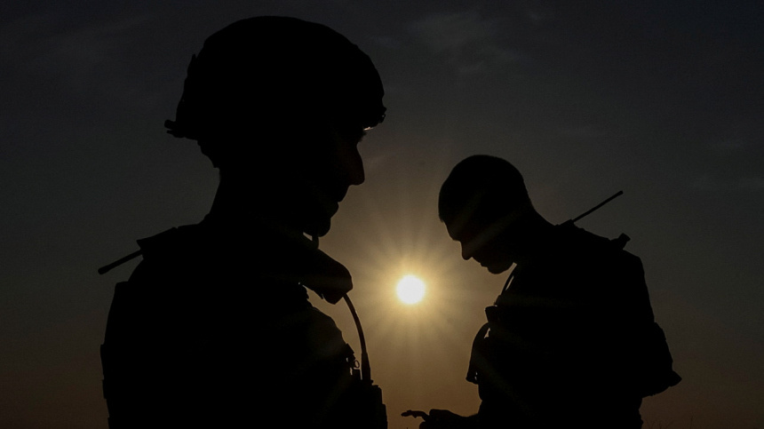    Фото: Reuters/RFE/RL/Serhii Nuzhnenko; Минобороны РФ; 5-tv.ru