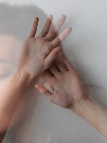 Фотография является собственностью автора. Это охраняемый объект авторского права, любое использование должно согласовываться с автором