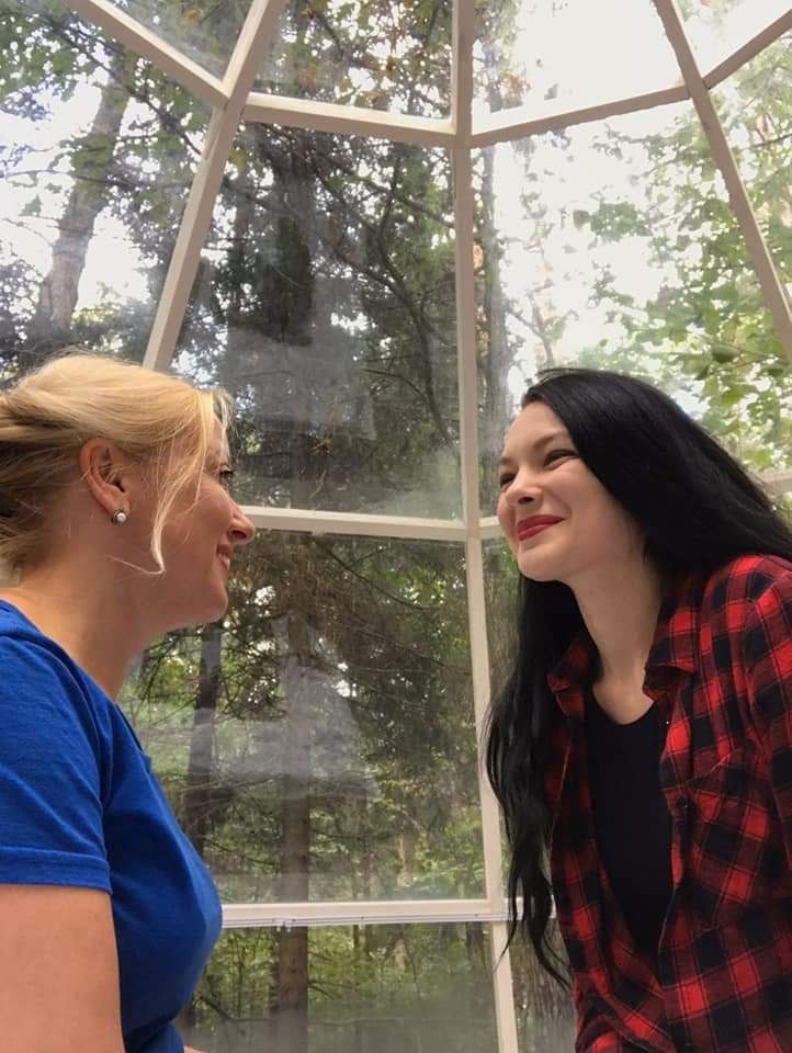 Мама с дочкой. Слушать всем телом, глазами, ушами, руками и сердцем. Фото из личного архива