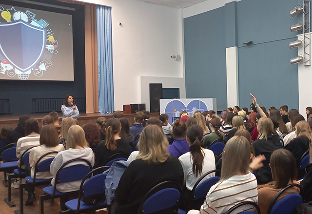 Транспортная полиция провела со студентами колледжа ликбез