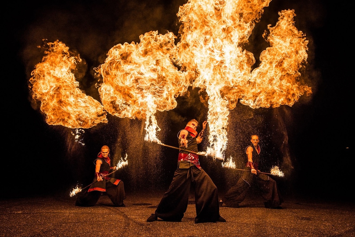 https://just-piter.ru/2024/10/24/festival-bal-u-volanda/