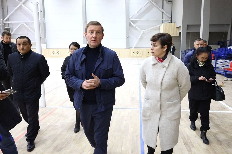    Андрей Турчак проинспектировал строящиеся соцобъекты. Источник: пресс-центр правительства Республики Алтай