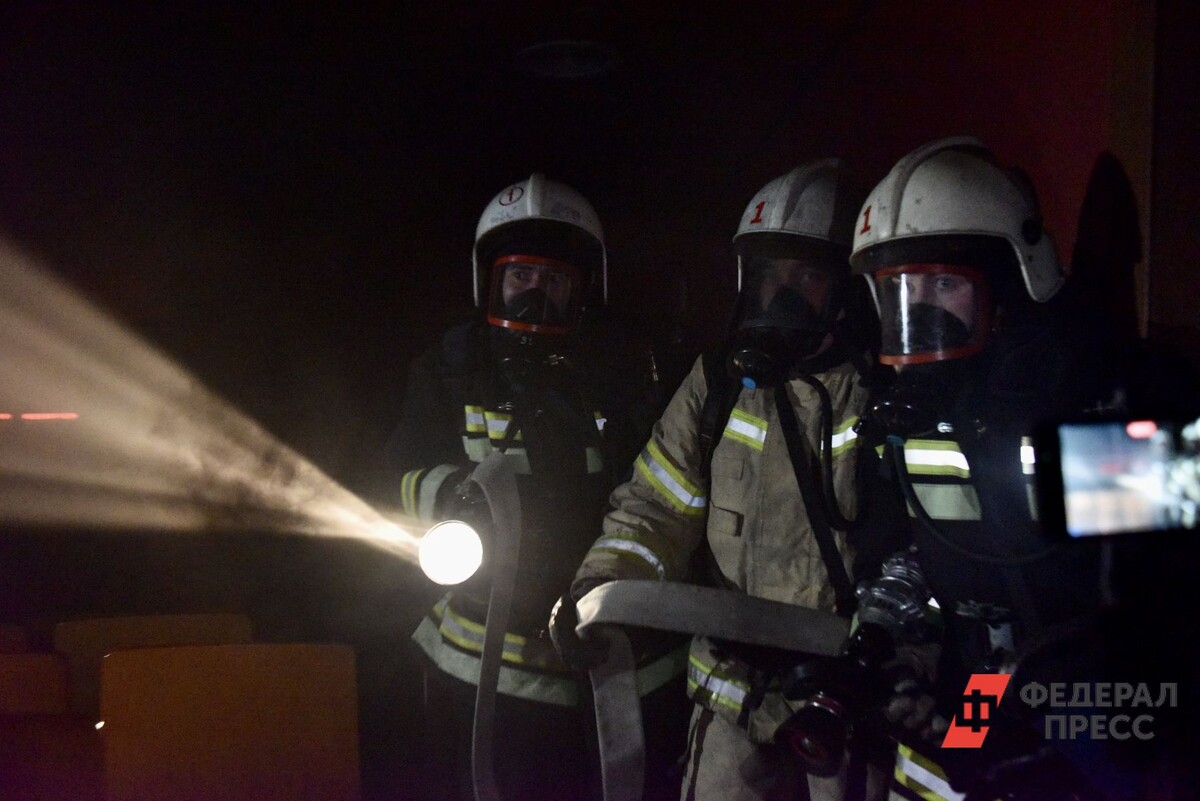 Полностью выгорело одно помещение.  Фото: Полина Зиновьева