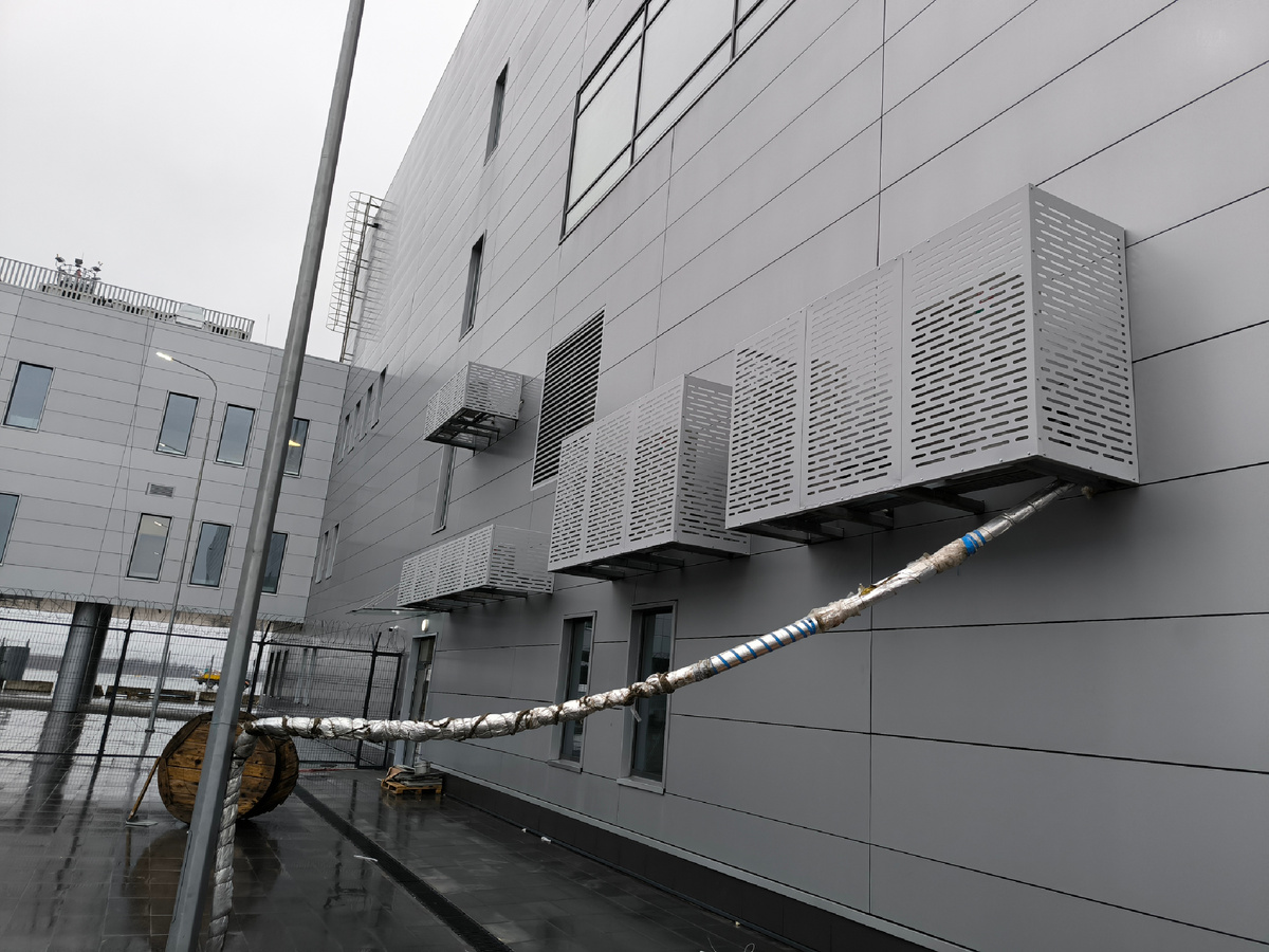 Фасад нового международного терминала аэропорта в Хабаровске