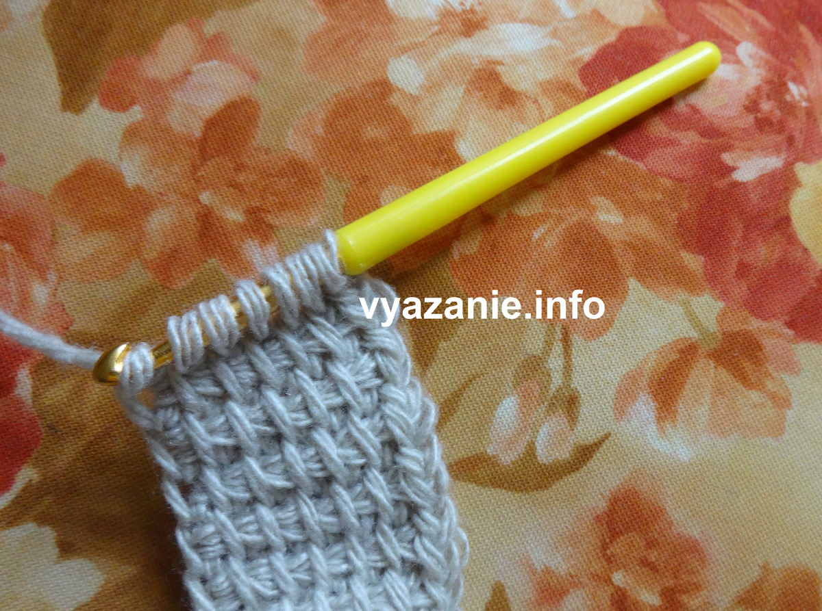 Связала вечером быстренько сумочку, чтобы подарок внучке отнести.  Оказалось, это сумка шоппер. Очень модная в этом сезоне!  Внучка так обрадовалась! Буду шить подклад...-6