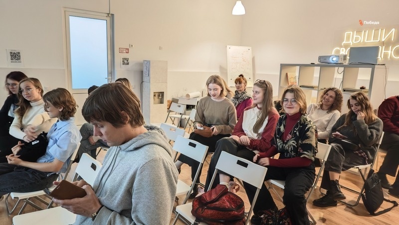    На лекцию в Лермонтовскую библиотеку собрался полный зал Фото: Дмитрий Ахмадуллин / / ИА «Победа26»