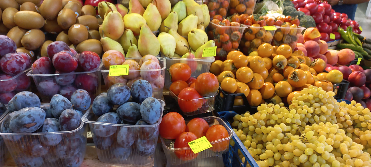 хурма, груши, сливы.