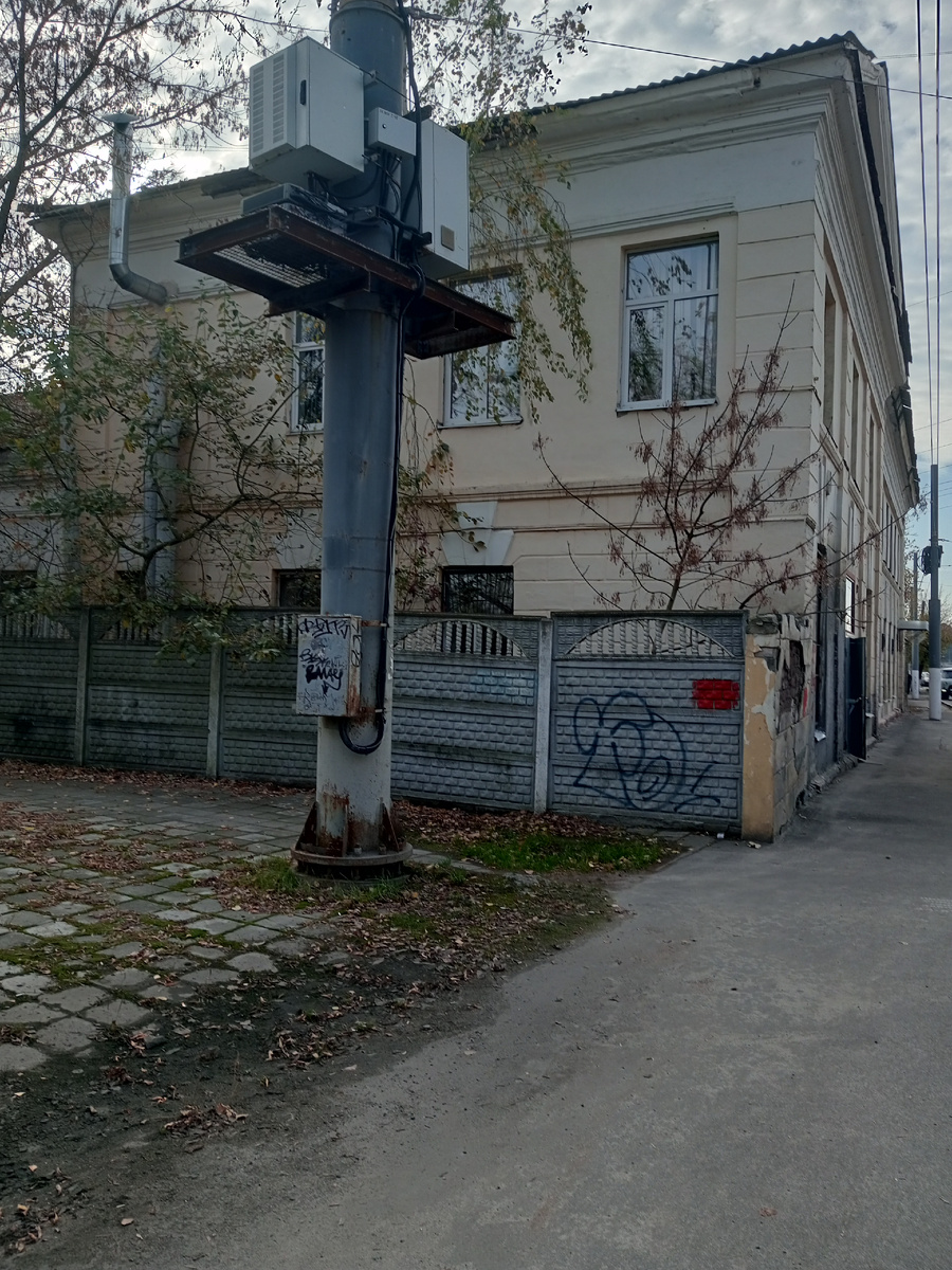 Ещё  пешком минут 15