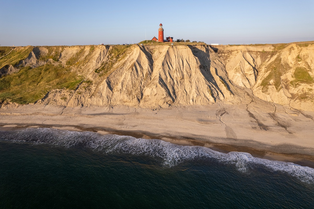 Фото с бесплатного фотостока https://unsplash.com, автор Bohdan Nahorniak