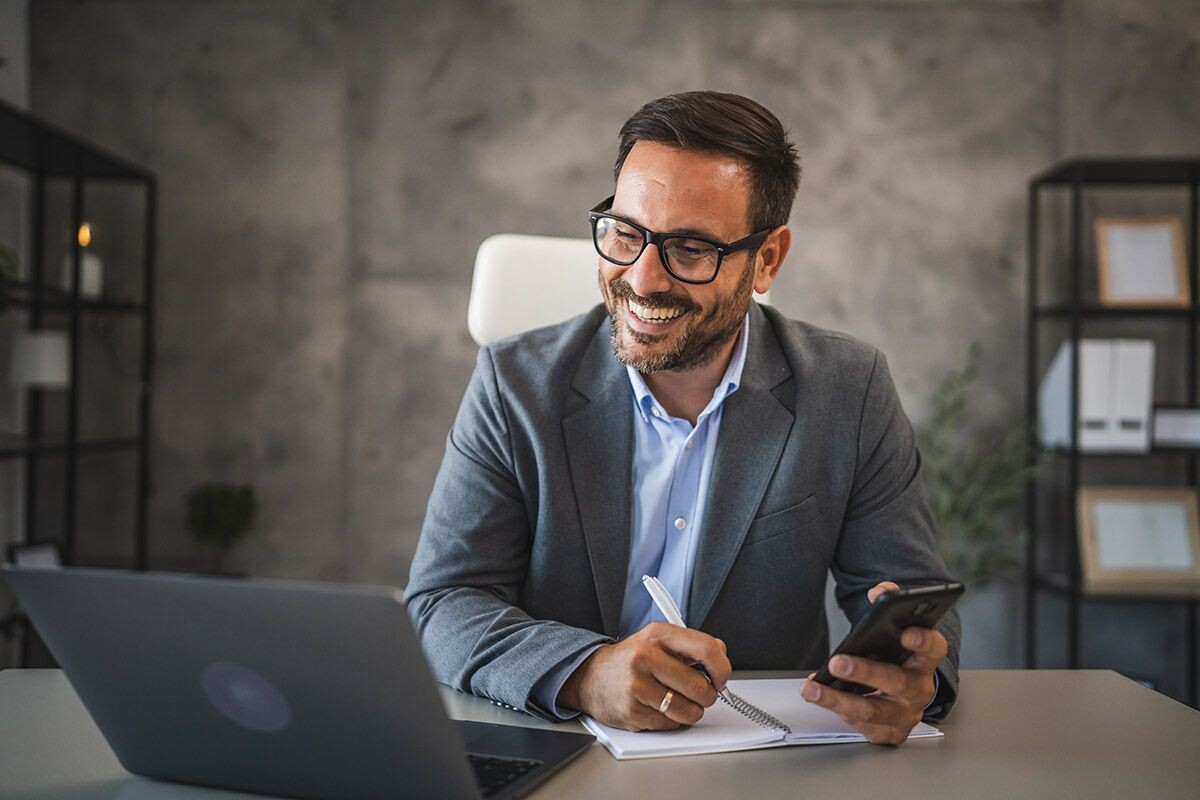 Чтобы не переплачивать за полис ОСАГО, нужно точно знать свой бонус-малус. Источник: Shutterstock📷
