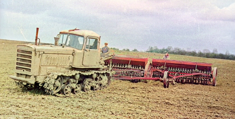 5 значимых тракторов в СССР, на которых перевыполнялись любые планы