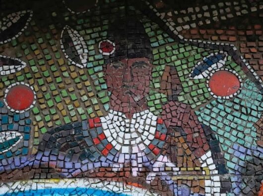    Мозаика в ресторане "Балканы" //Фото: vk.com/tsfrostov