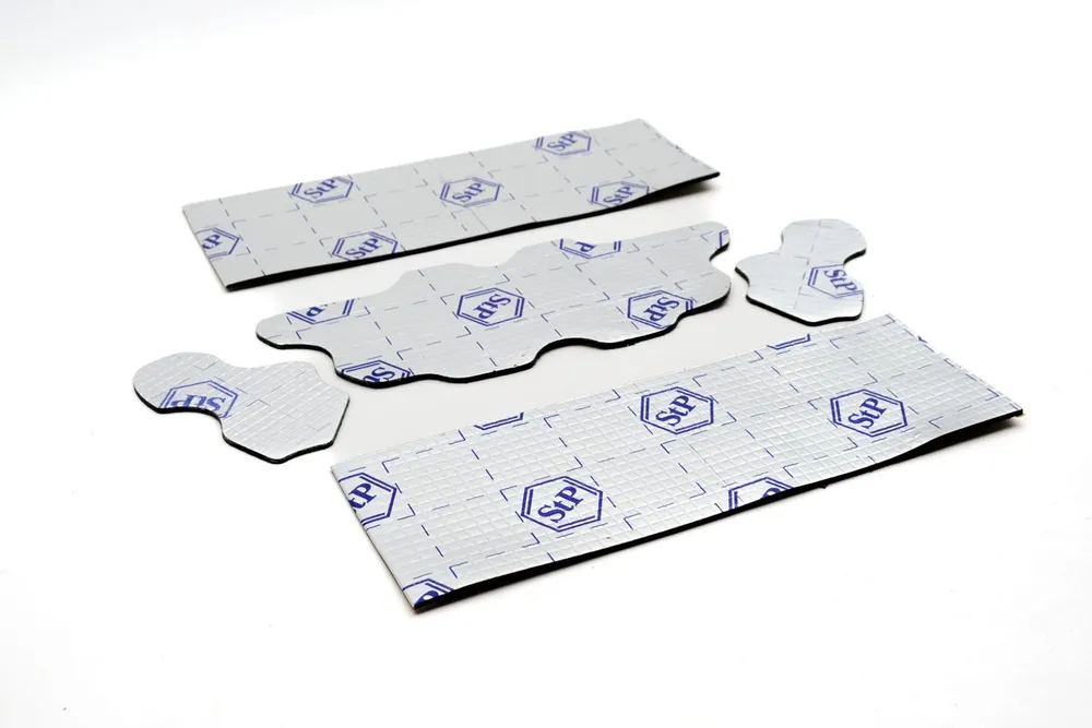 Каюсь, не запечатлел момент установки у себя