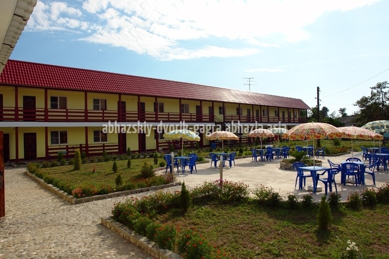 Отель Абхазский Дворик Абхазия