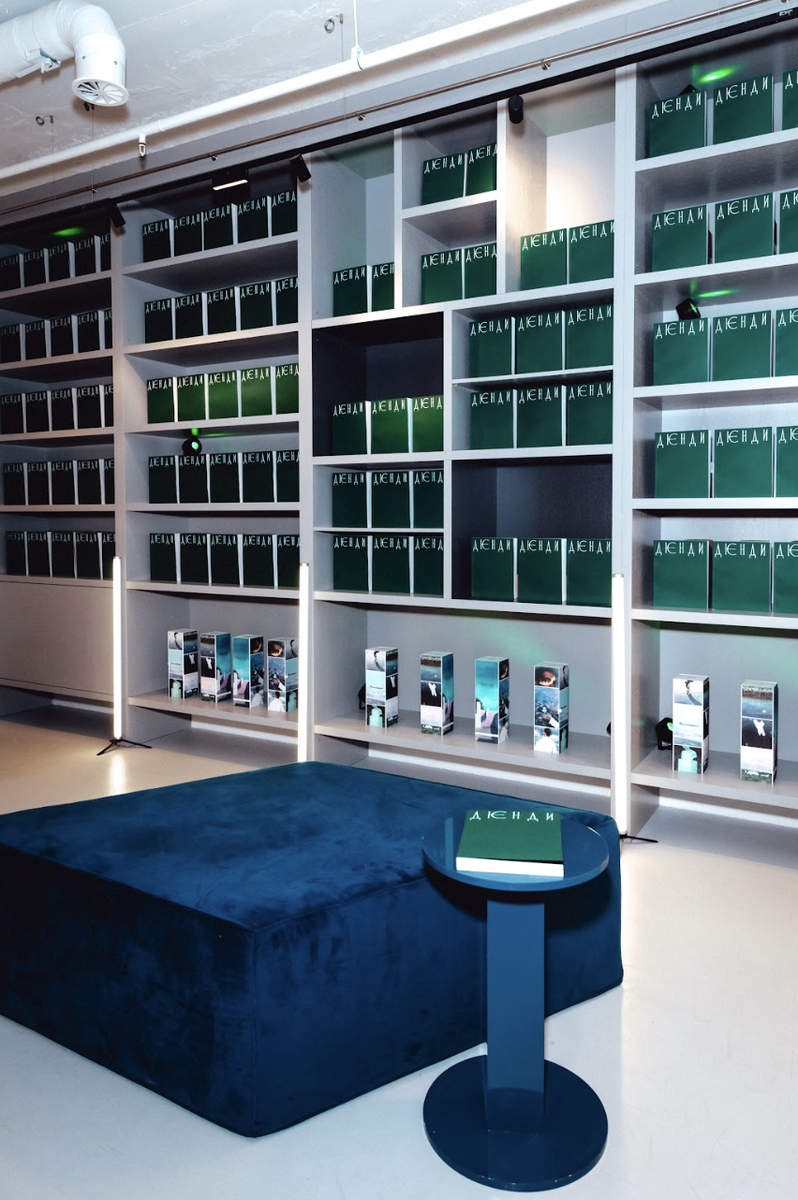 Листайте вправо, чтобы увидеть больше изображений