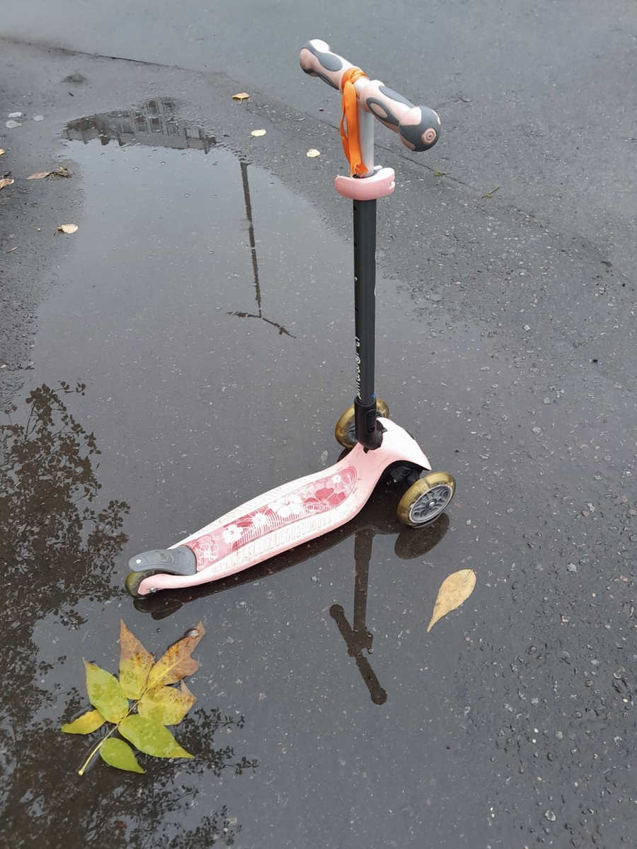 Самокат очень помогает нам сейчас сэкономить время.