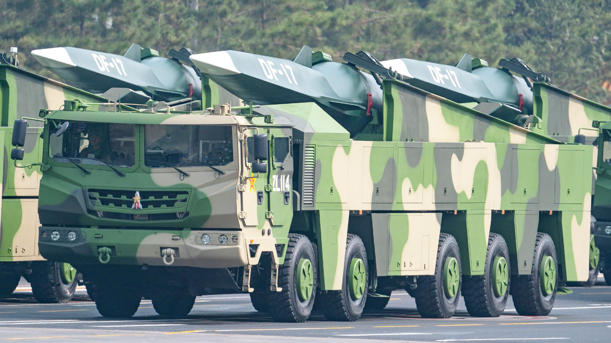 Шасси DF-17 (Дунфэн-17). Источник: Яндекс.Картинки 