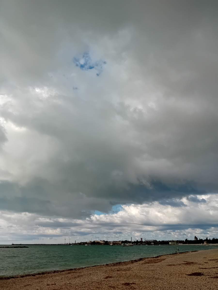 Личные фото.