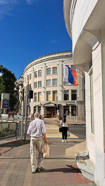 На улицах города