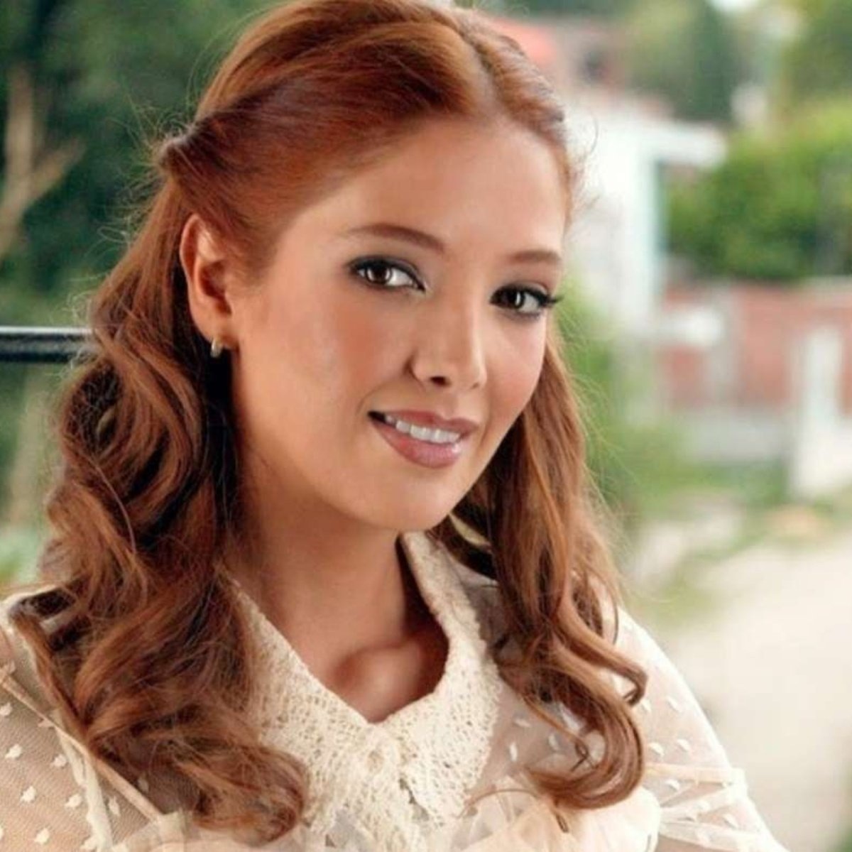 Аделла Норьега. претендентка на главную роль в "Дикой Розе" 