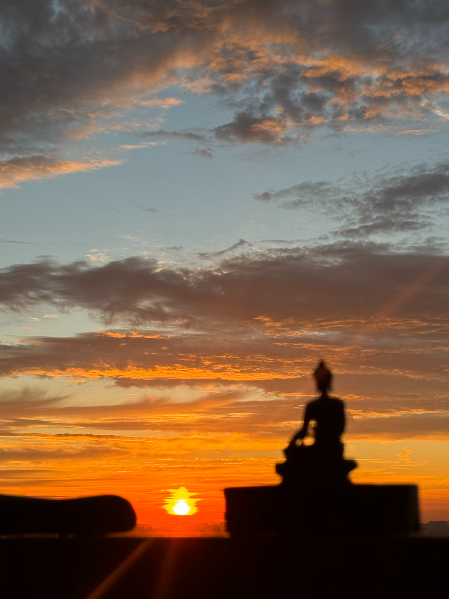 Рассвет & Будда 
