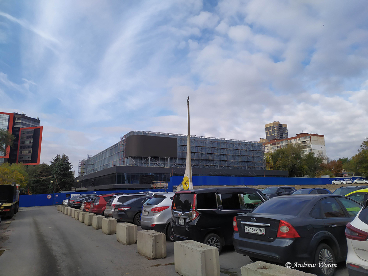 Общий вид Дворца со стороны пер. Халтуринский