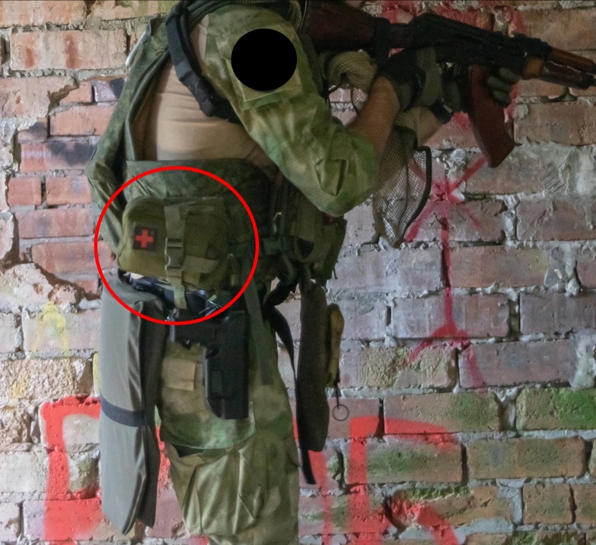 Отрывная на бронежилете сбоку