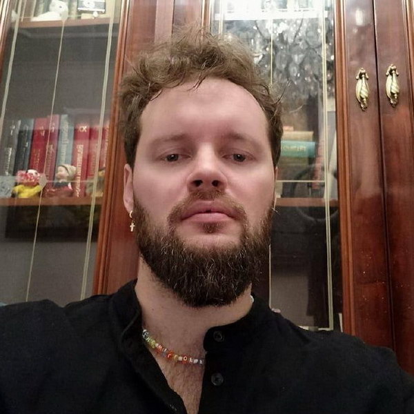     Создателя «Дореволюционного советчика» Вячеслава Малахова приговорили к двум годам колонии