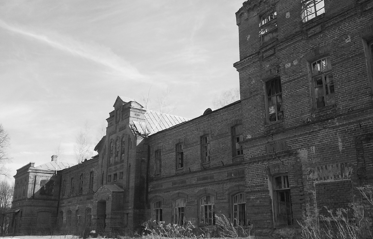 Замок-усадьба Гурьевых